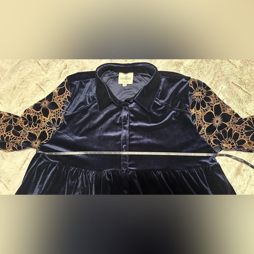 Umgee Velvet Babydoll Button Down Floral Balloon Sleeve Tunic Blouse - Picture 2 of 8